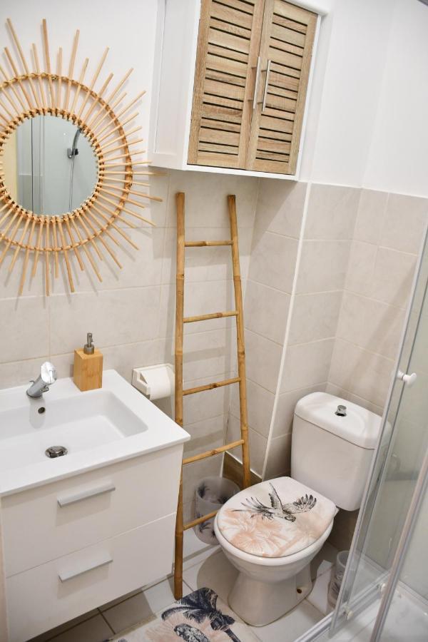 Le Cabanon H24,Atypique,Cosy,Port,Plage,Wifi,Netflix Ла-Сейн-сюр-Мер Экстерьер фото